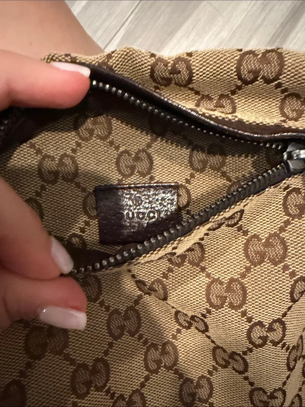 Gucci classic gg